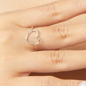 S925 Sterling Silver Simple Fashion Heart-shaped Plain Silver Ring - Sterling Hearts
